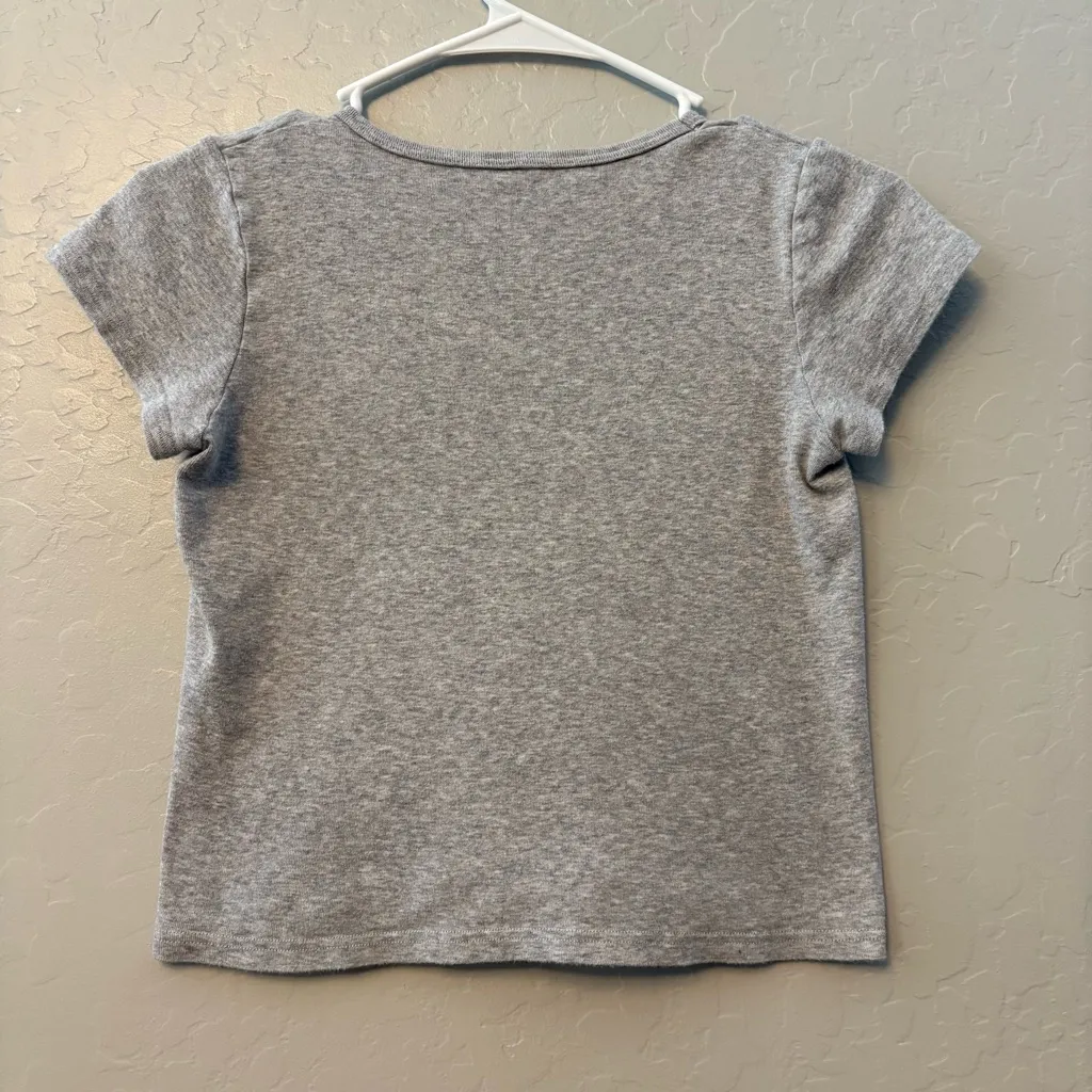 ⭐️Brandy Melville gray v-neck cotton short sleeve shirt size one size - Image 13