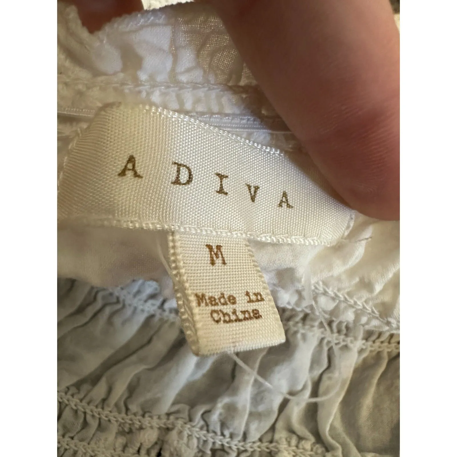 Boho 100% Cotton White Eyelet Cropped Peplum Top Size Medium - Image 3