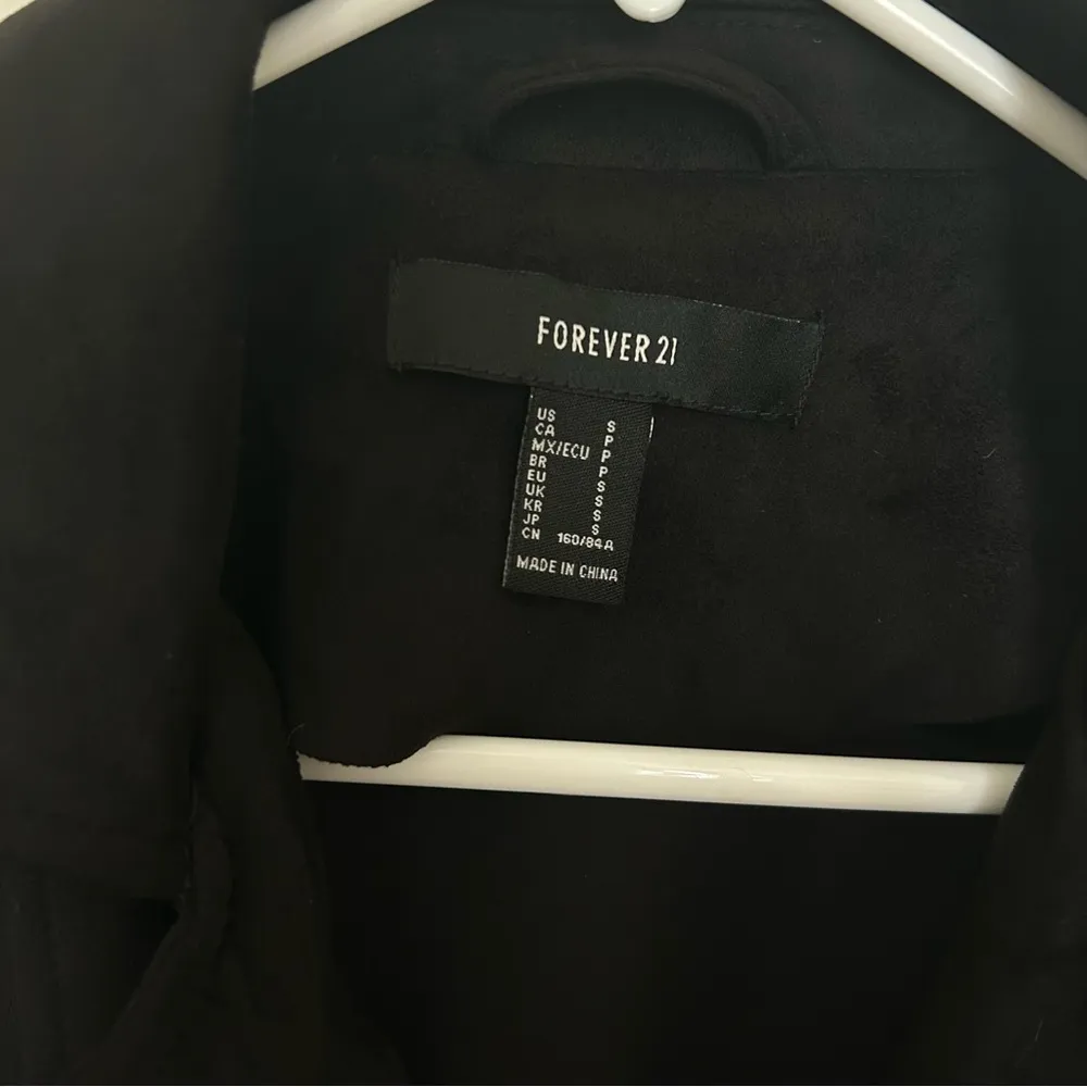 Women’s Forever 21 Black Moto Jacket, Faux Suede, Size Small - Image 5