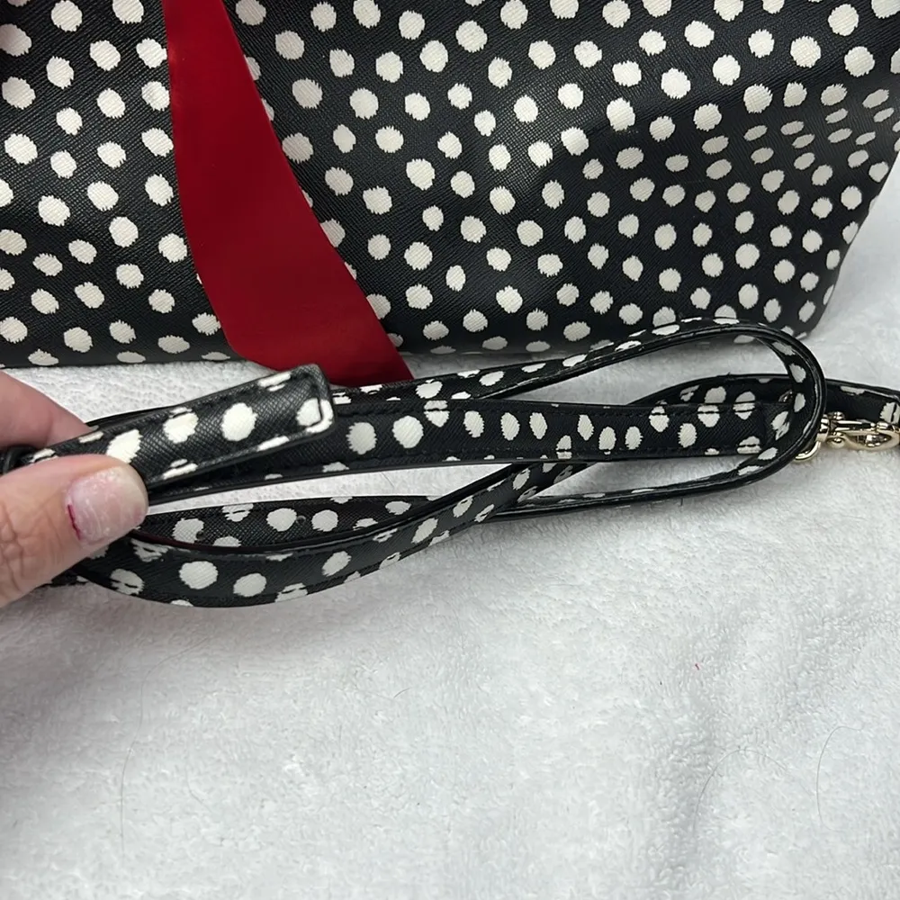 Kate Spade, polkadot handbag / Crossbody. EUC - Image 3
