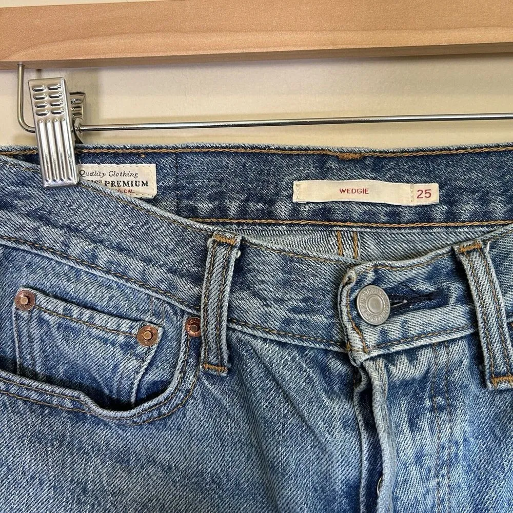 Levi's Wedgie Premium WOmen's 25 Icon Fit Jeans Shut‎ Up 22861-0036 - Image 6