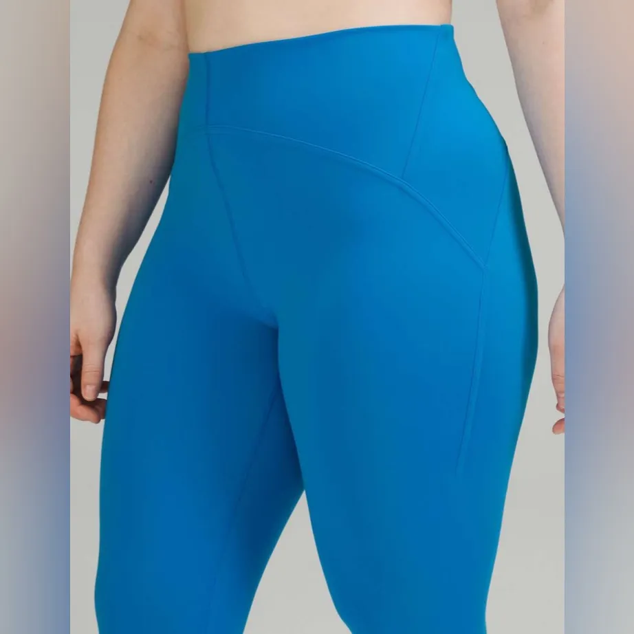Lululemon  InStill High-Rise Tight 25" Poolside Size 2 - Image 2