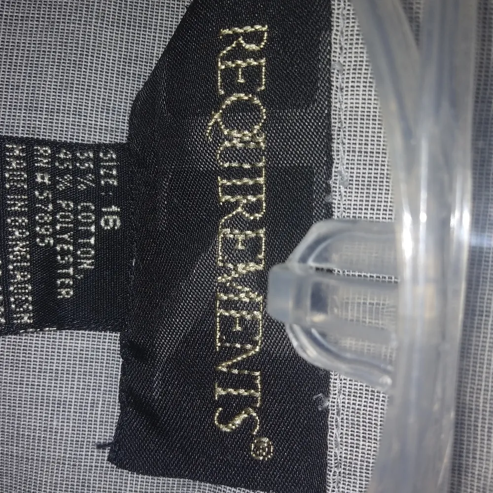 Requirements 16 Black White Top Plus - Image 4