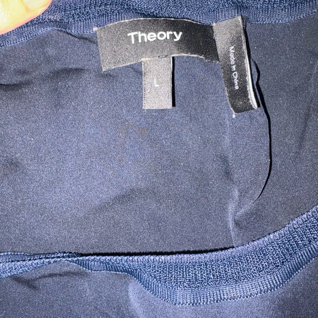 Theory silk tank top dark navy blue sz L - Image 3