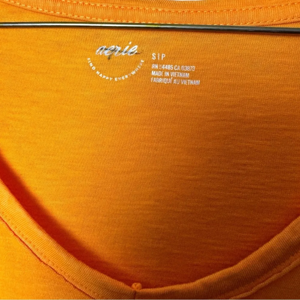 Aerie Oversized Short Sleeve Casual Style  Bright Orange V-Neck T-Shirt Sz S - Image 6