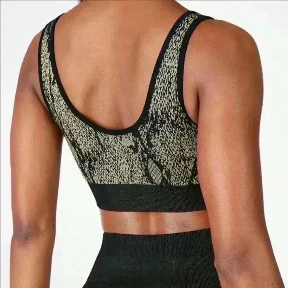 Fabletics Kamila Seamless Bra Women's XS Green Reptilia Black Stretch Athletic‎ - Image 2