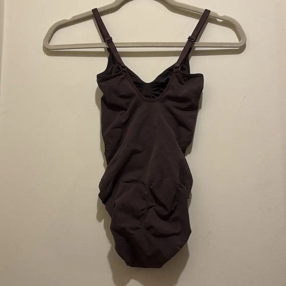 Women's Seamless Sculpt Brief Bodysuit HT3 Espresso Size Medium - Image 4
