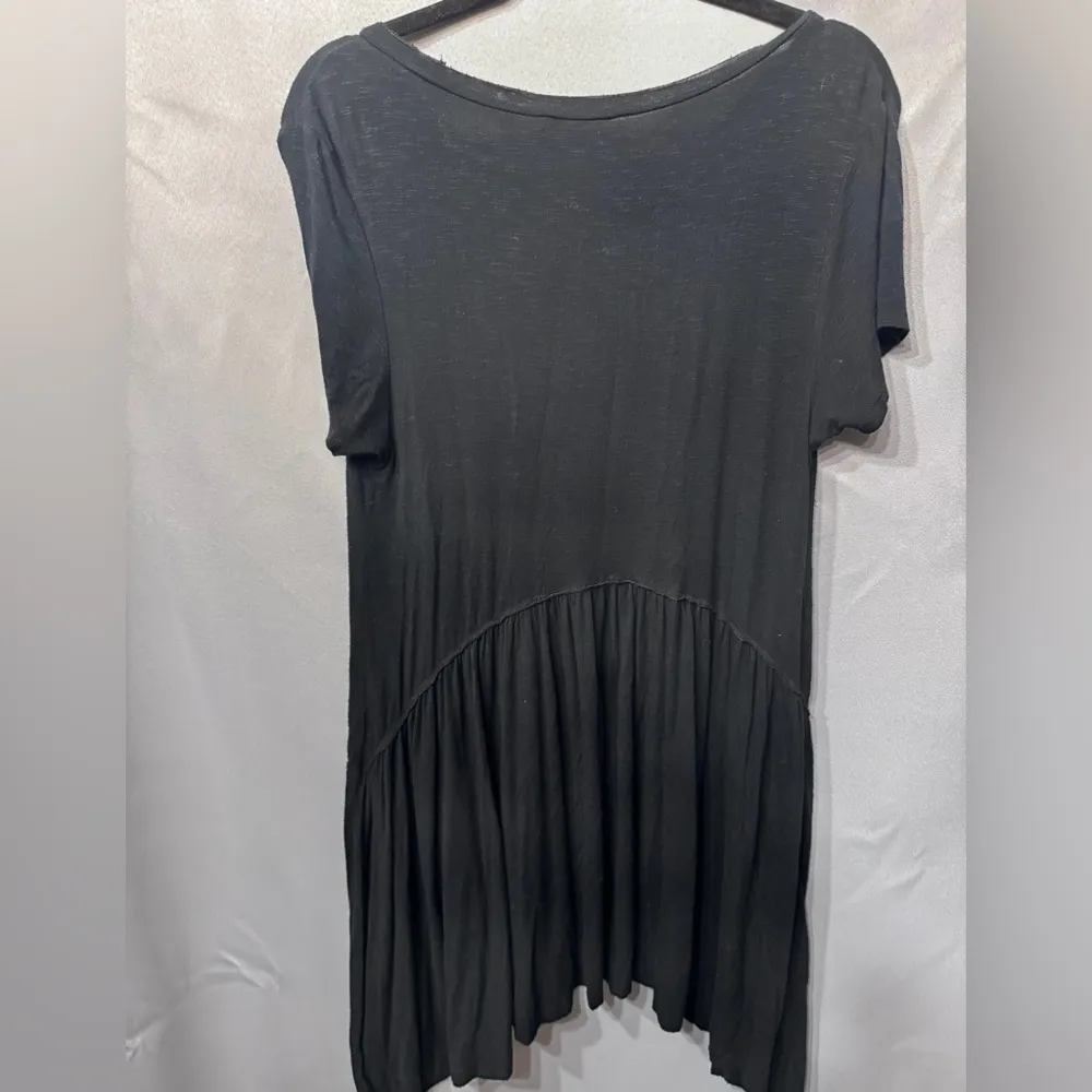 Isabel Maternity by Ingrid & Isabel Black Handkerchief Hem top size small - Image 10