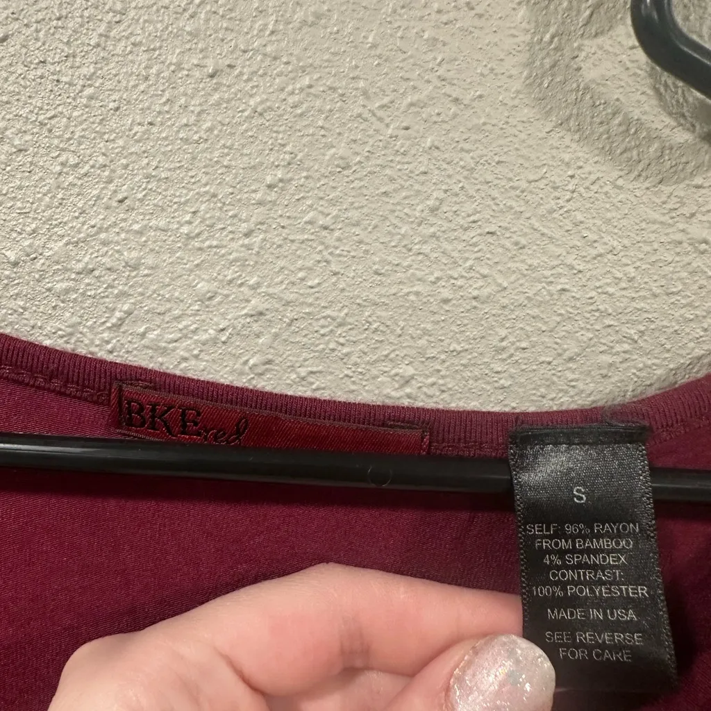 BKE Red See-Through Back Top - Image 3