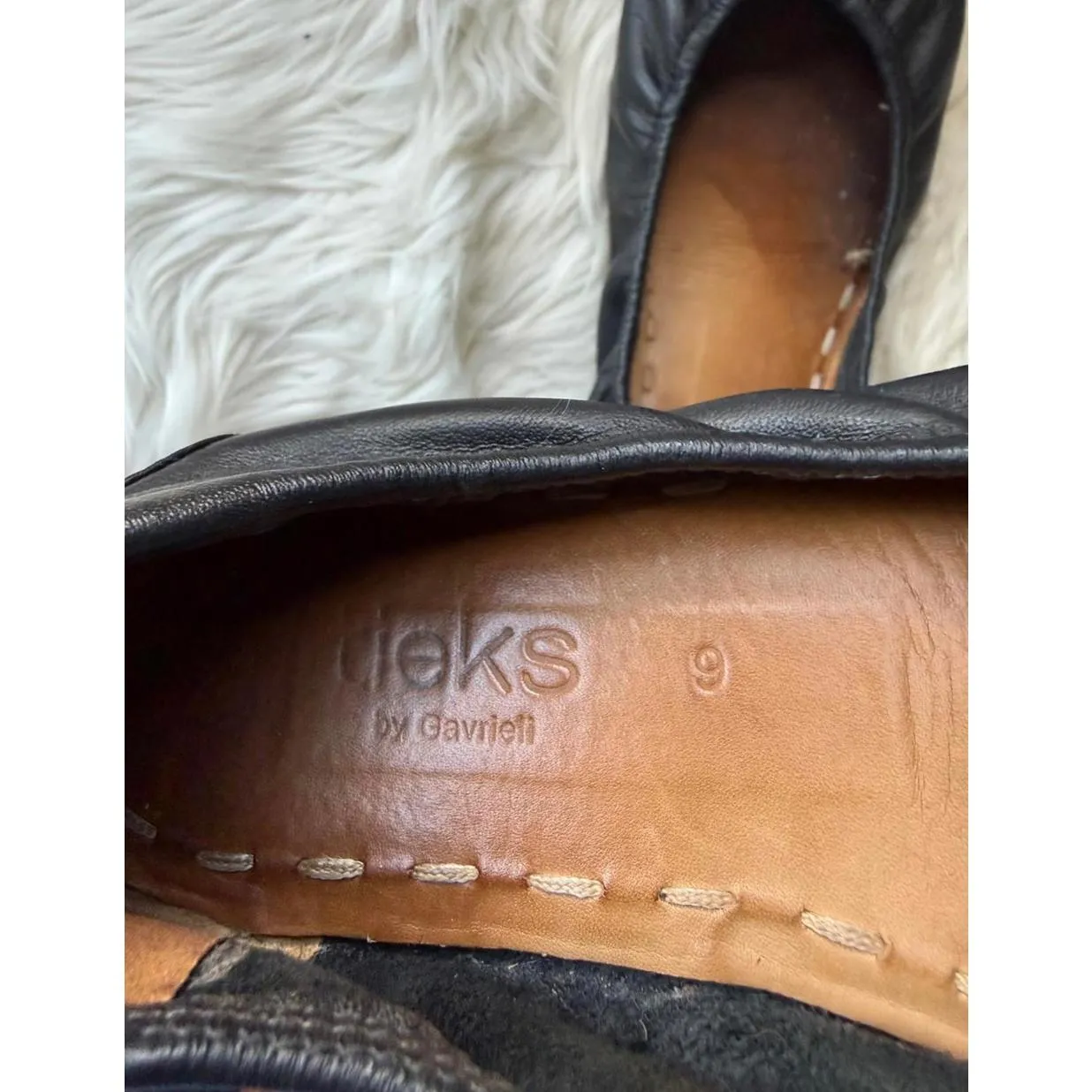 Tieks  Black Leather Ballet Flats with Green Soles, Size 9 - Image 4