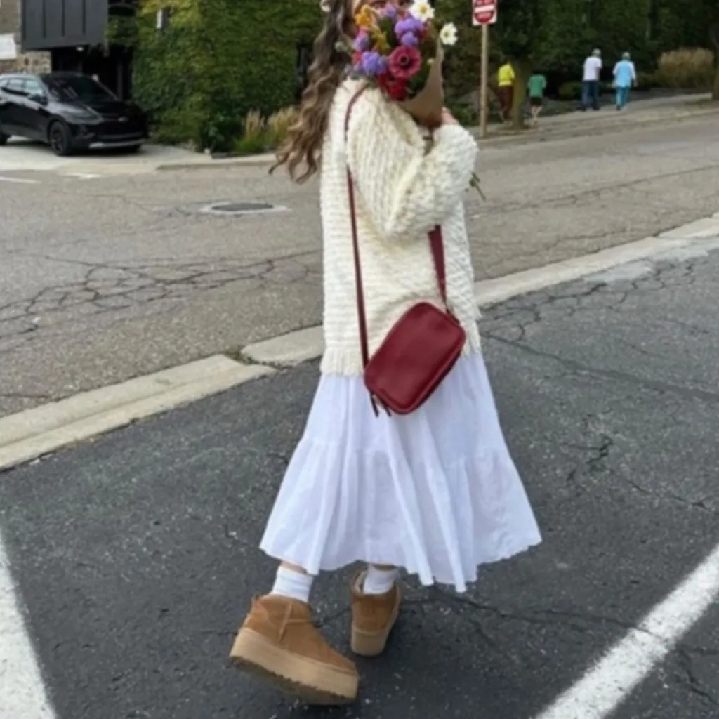 UGG Ultra Mini Platform Boots Chestnut - Image 4