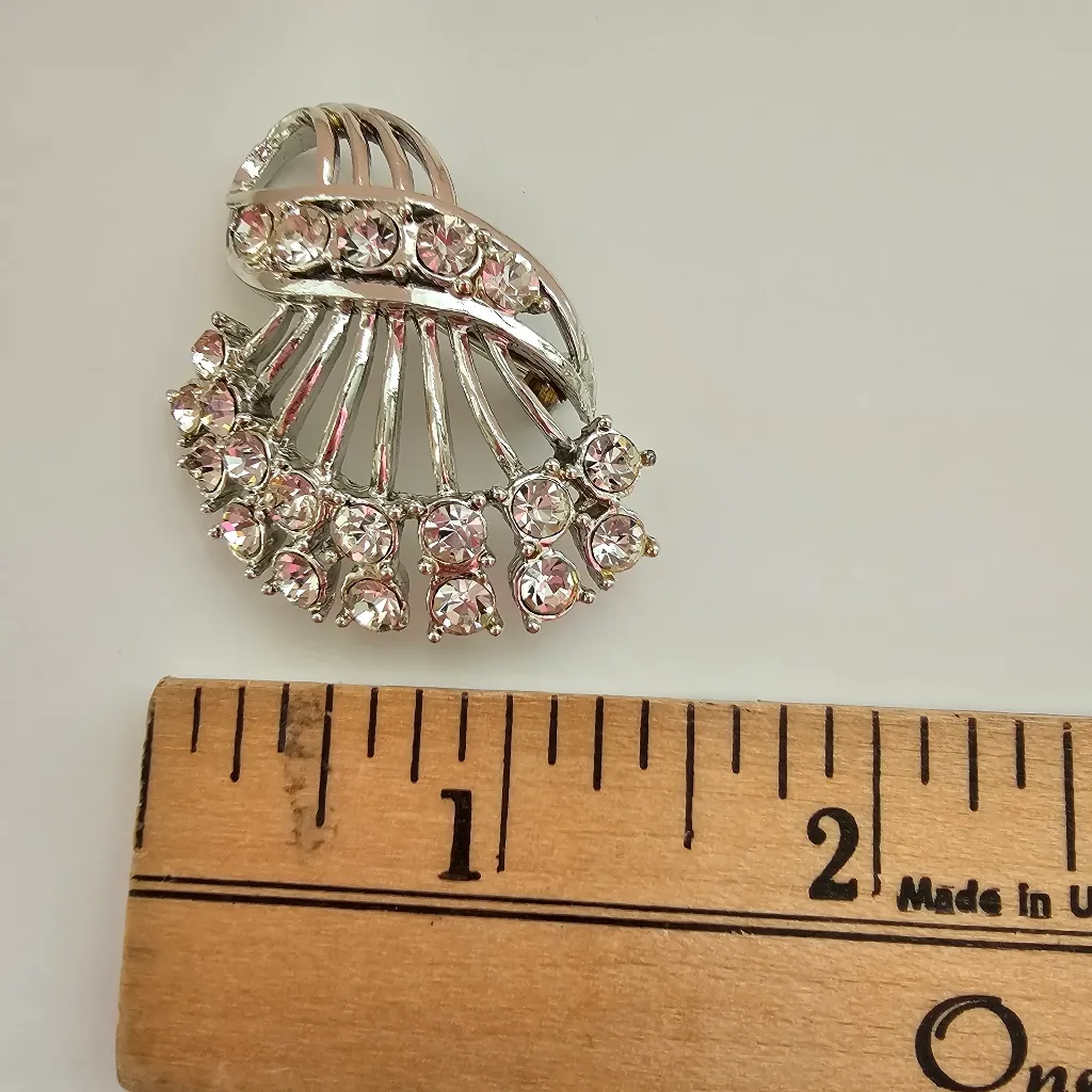 Clear Rhinestone Silver Tone Metal Fan Bouquet Pin Brooch - Image 4