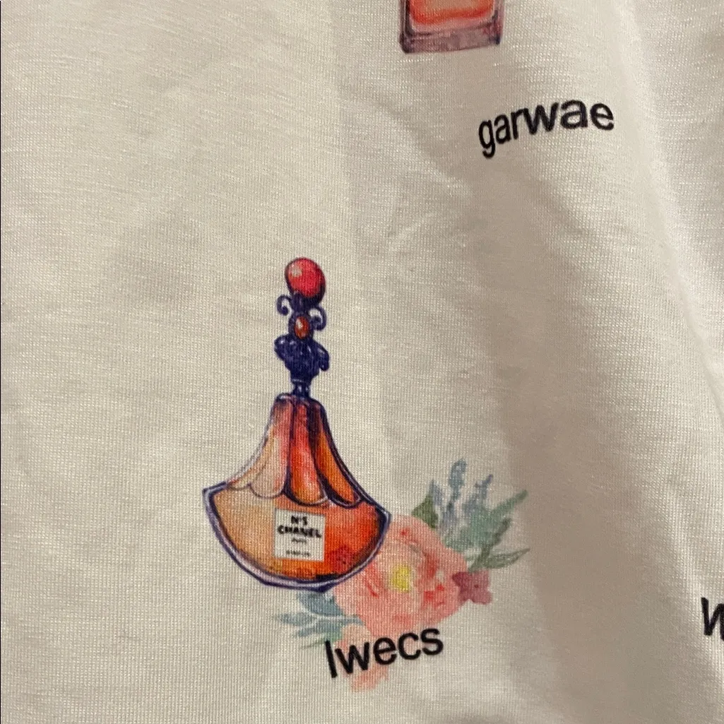 Source Unknown Women’s white cropped Tee - White and Yellow with perfume pattern - Image 2