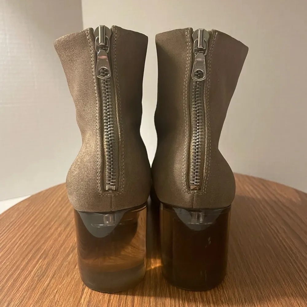 Rag & Bone Drea Suede Mid Block Lucite Heel Ankle Boot Smoke Suede 39.5 (9) - Image 4