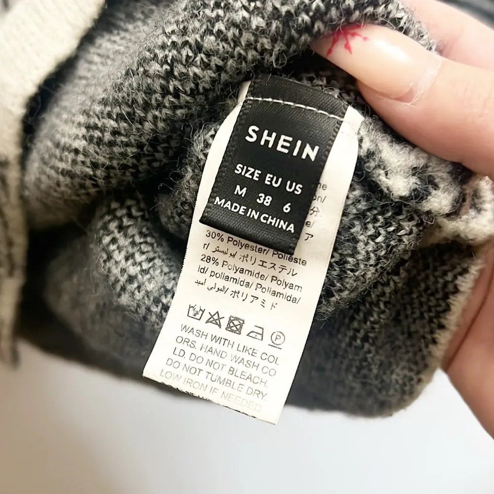 Shein Women’s Abstract Design Wide V Neck Sweater - Image 5