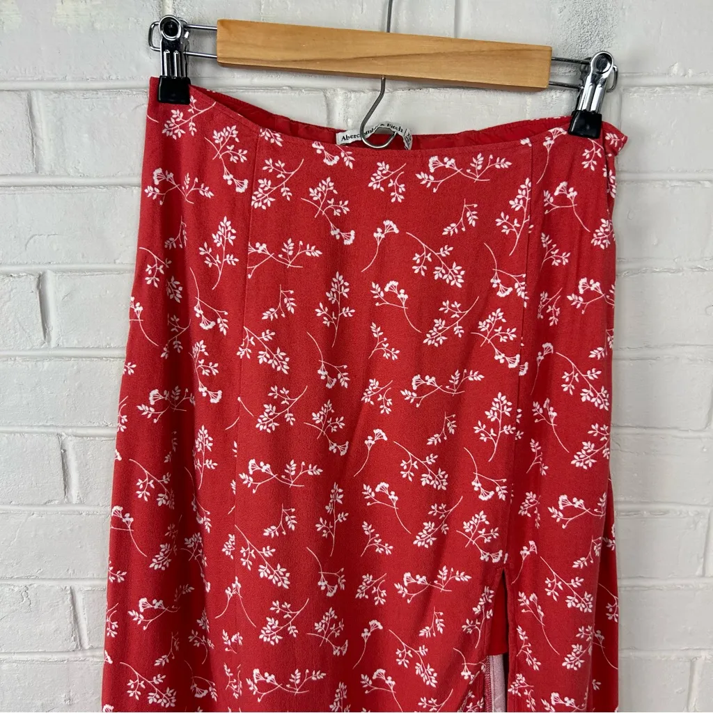 Abercrombie + Fitch Red Floral Midi Skirt Size XSP - Image 4