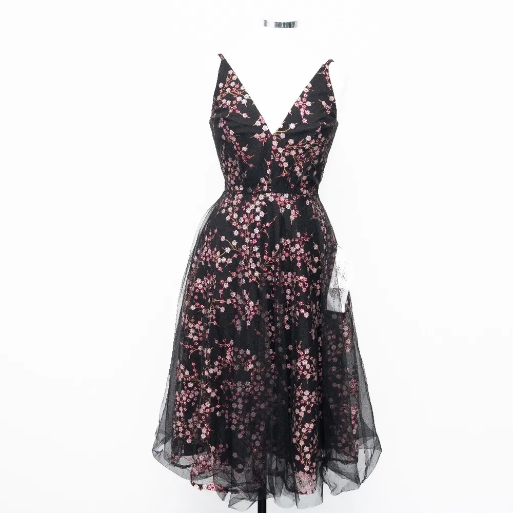 Dress The Population | Courtney Floral Sequin Overlay Dress - Image 2