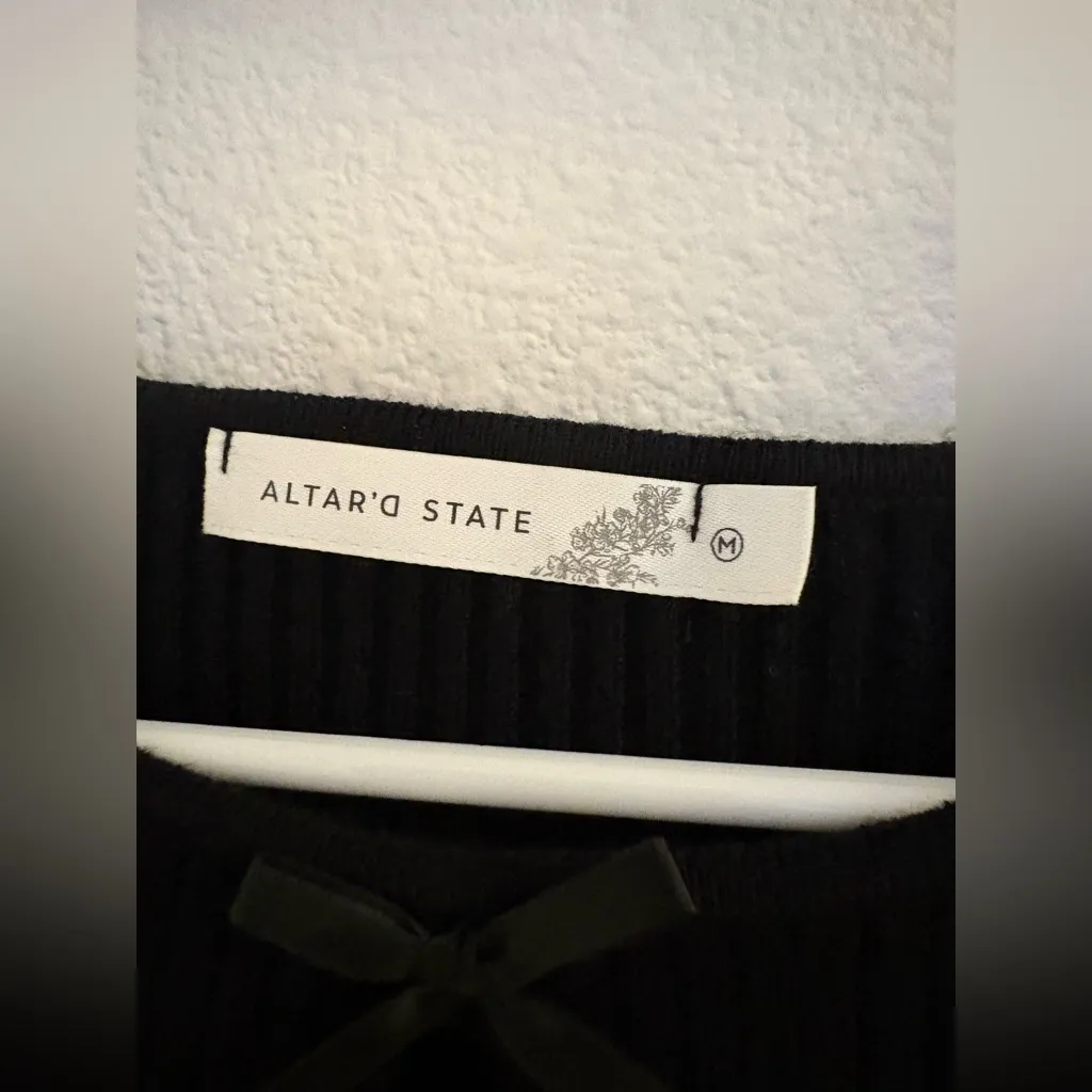 Altar'd State Black Long Sleeve Bow-Front Top - Image 5