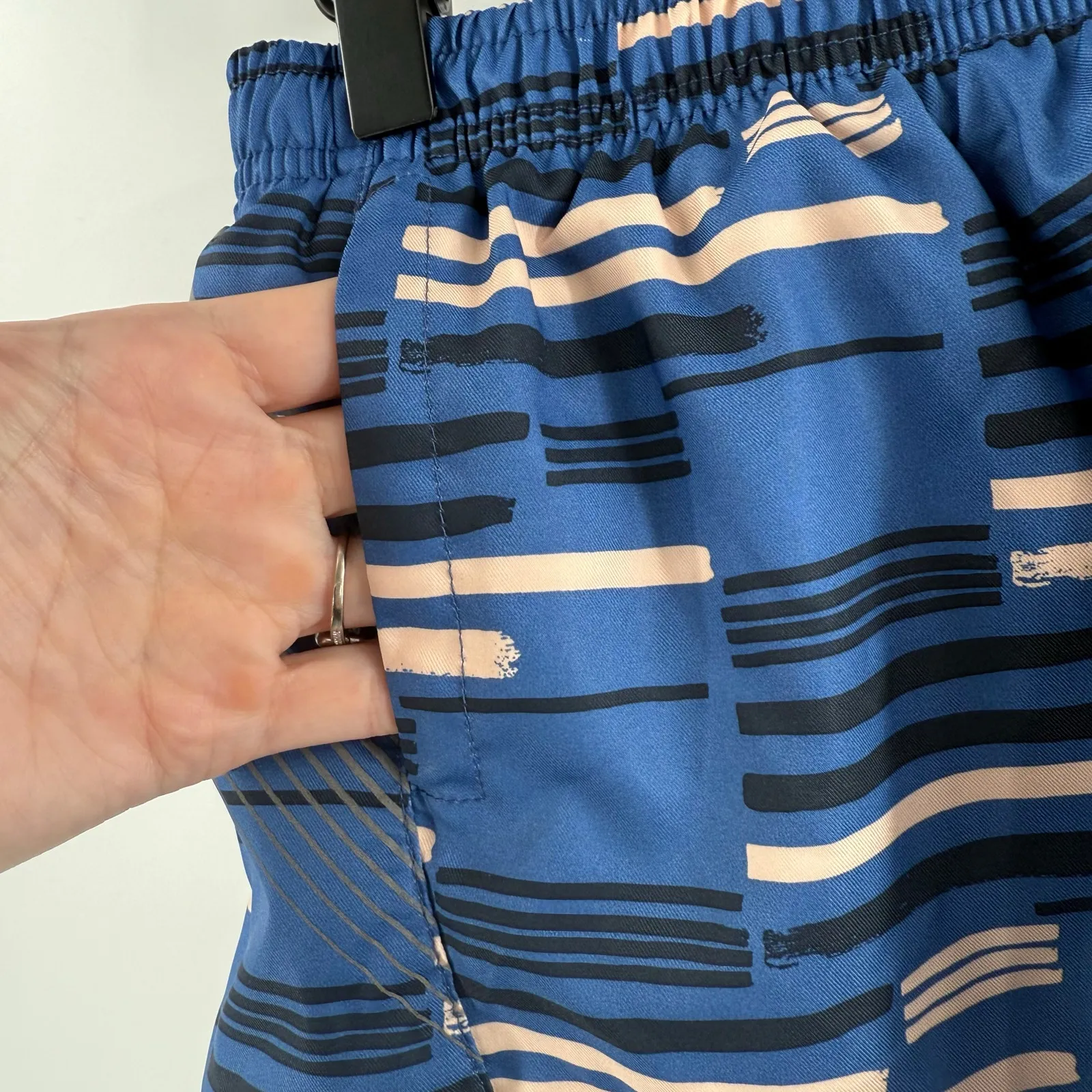 Oiselle Shorts Size 4 Womens Running Athletic Run Lined Mesh Athletic Blue Print - Image 6