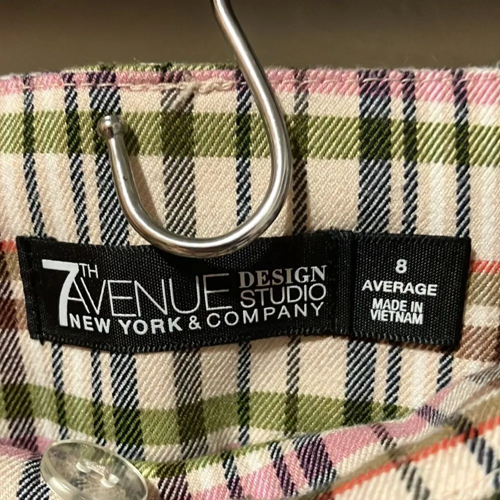 New York and Company • Multi Colored checkered capri pants size 8 Pink - Image 3