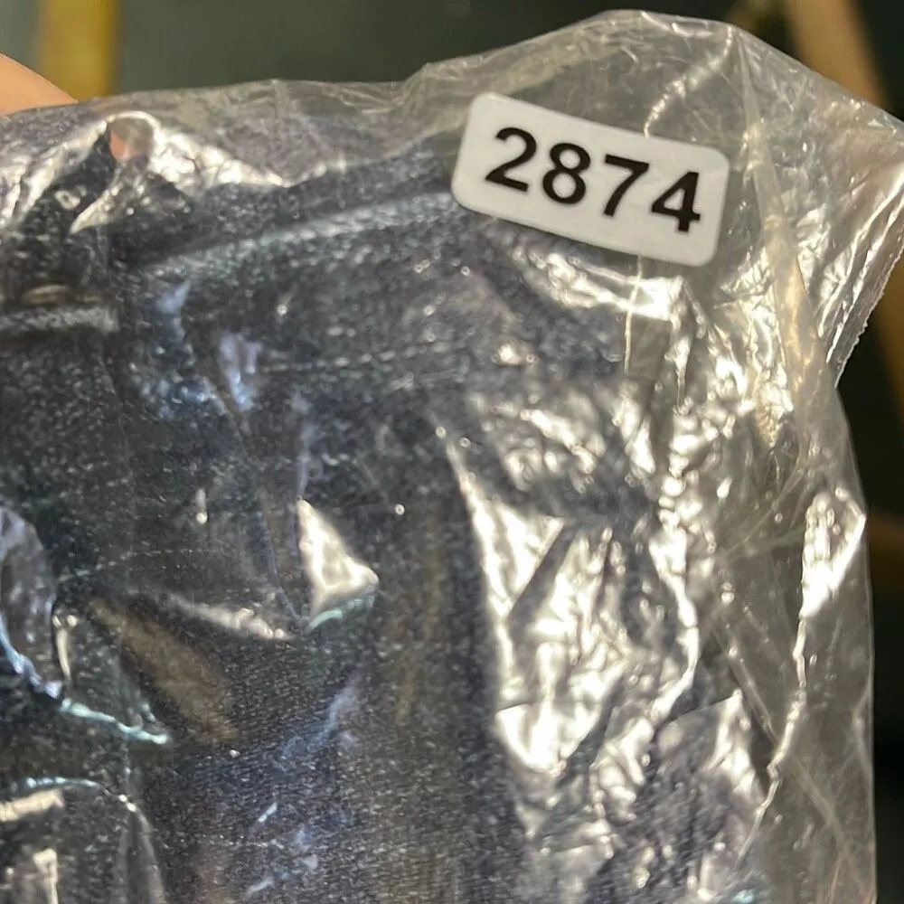 Silver Jeans Co. size 28/30 Suki Surplus boot cut jeans. - Image 9