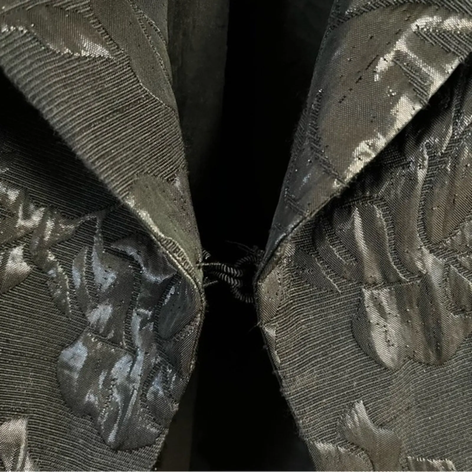 Karen Kane  Black Metallic Floral Cape Style‎ Jacket Size Medium - Image 4