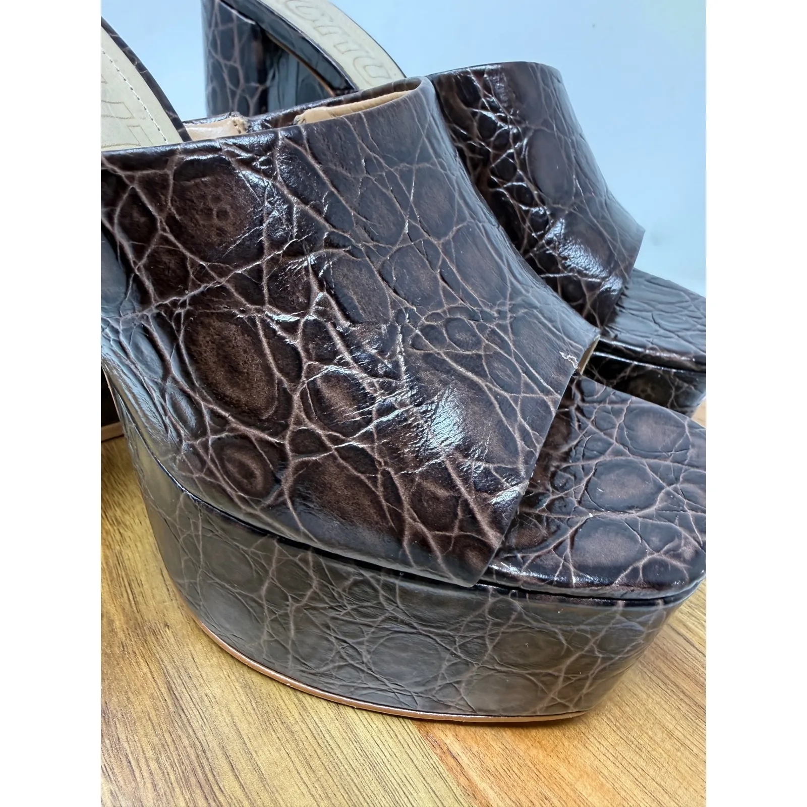 Schutz Brown Croc Embossed Platform Block Heel Mules Size 9.5B - Image 4