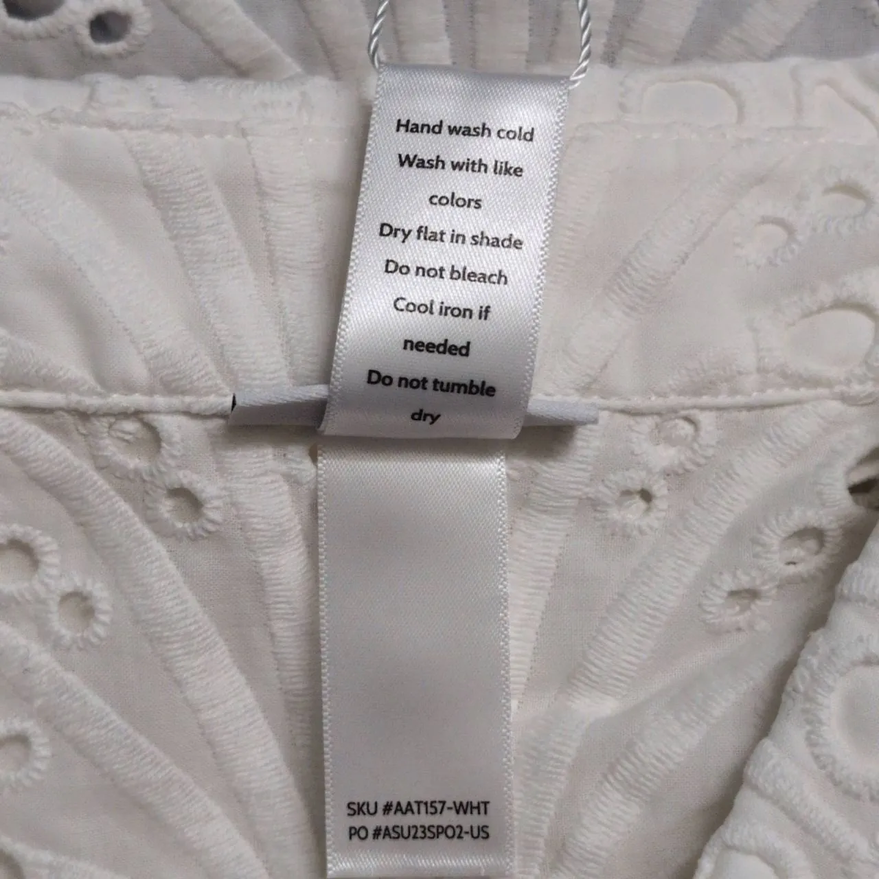 NWT Andie The Baltra Button Up White Eyelet Scalloped Hem Collared Shirt XL - Image 6