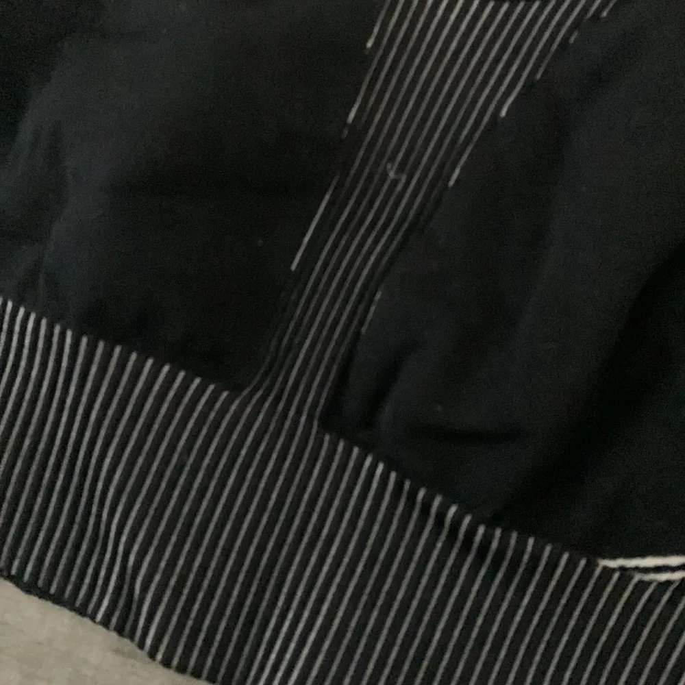 carbon 38 sports bra - Image 2