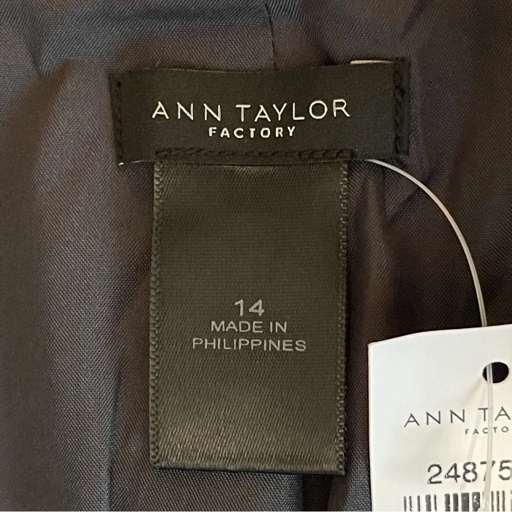 Ann Taylor Gray Long Sleeve Jacket Blazer NWT Size 14 - Image 9