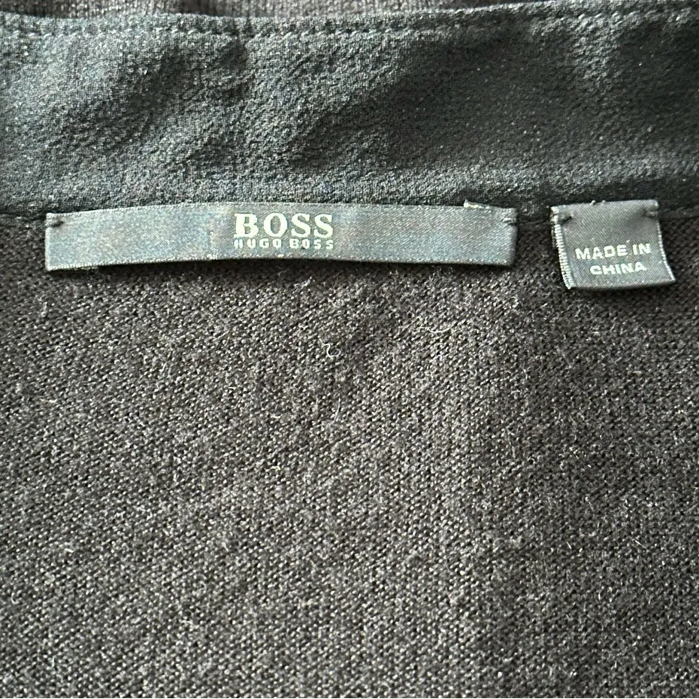Hugo Boss Women’s Size M Black Silk Cashmere Knit Ruffle Front Henley Sweater - Image 6