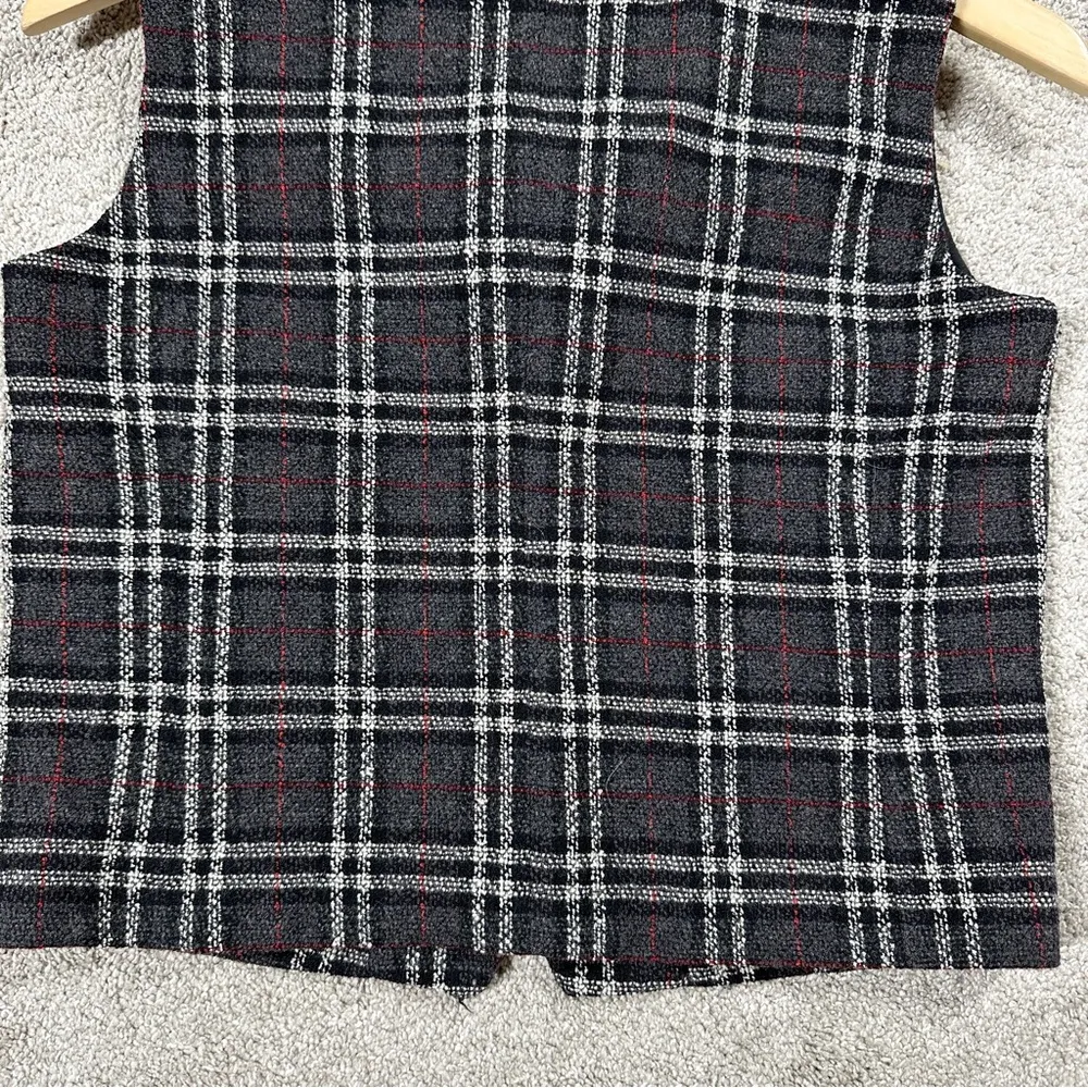 Petite Sophisticate Vintage 90s Wool Blend Cropped Vest Plaid Academia in Gray 6 - Image 6