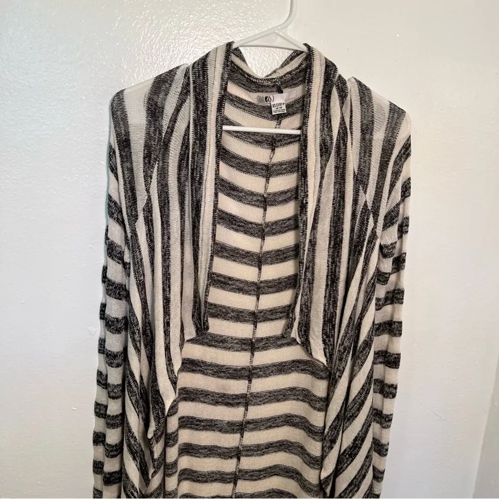 Volcom Crystal Moon Wrap Sweater Cream Gray Stripes - Image 2