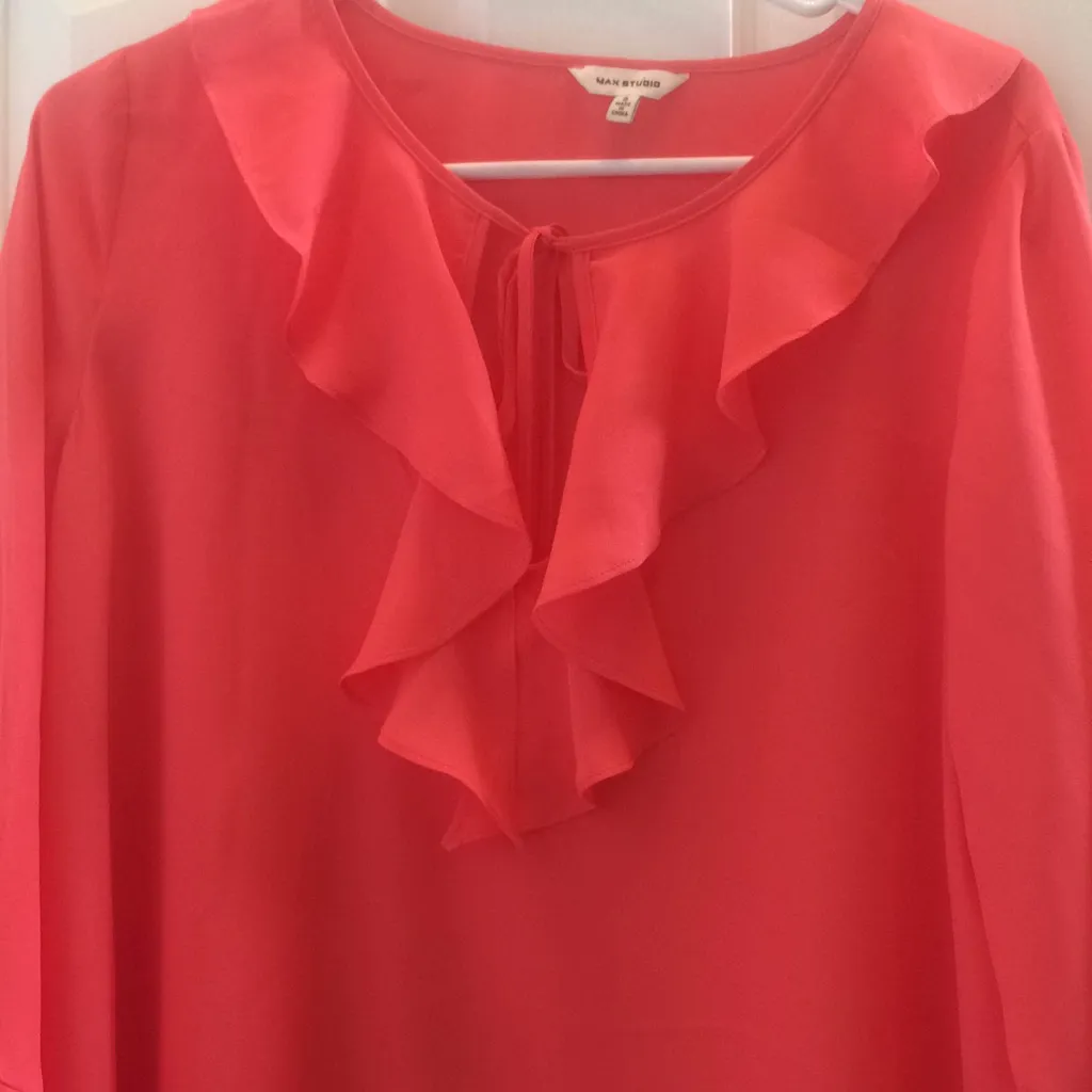 Max Studio FINAL MARKDOWN  poet looking blouse small - Image 2