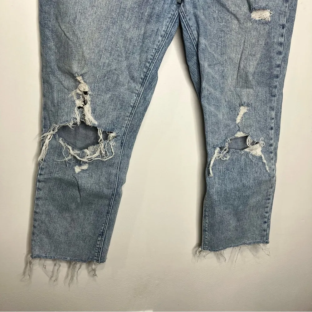 Old navy boyfriend mid rise Jeans distressed destroyed acid Wash size‎ 12 - Image 2