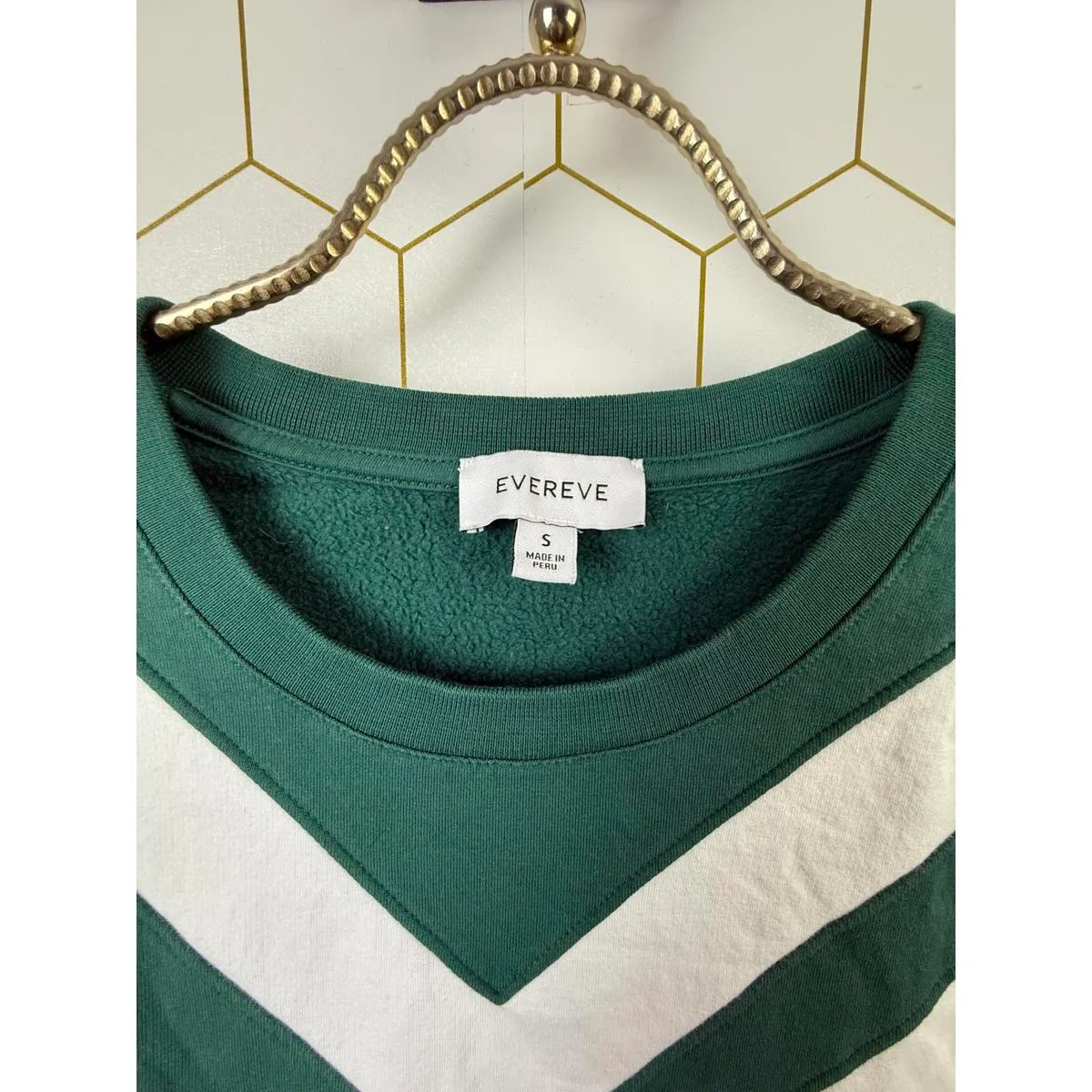 Evereve Green Oversized Juno Chevron Varsity Sweatshirt - Size - Small - Image 6
