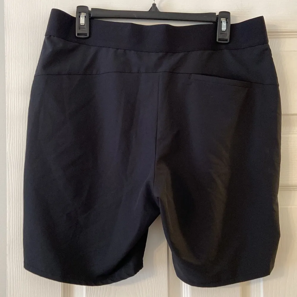 Guy Harvey Women’s Shorts size L inseam 8” waist 34” elastic color black - Image 4