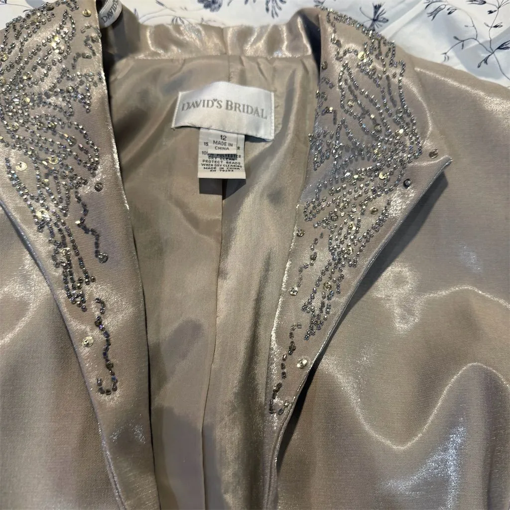 David's Bridal Women's Silver Beaded Formal Jacket Size M - Image 3