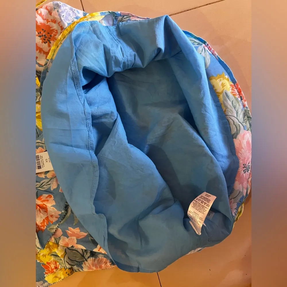 Ann Taylor Loft SHIRRED SHOULDERS Ruffle Sleeveless M Shirt Sky Blue floral XS - Image 10