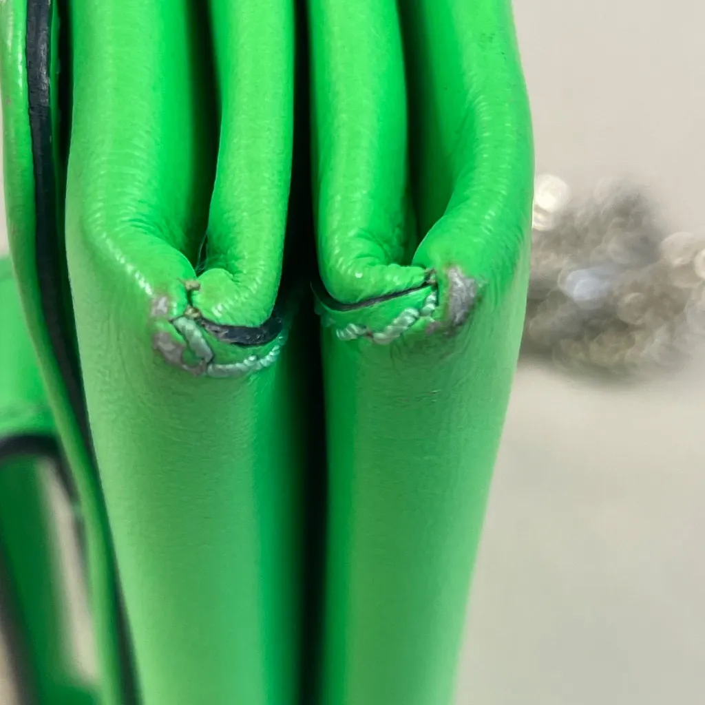 Valentino Garavani Va Va Voom Rockstud Clutch Shoulder Bag-Neon Green - Preowned - Image 10