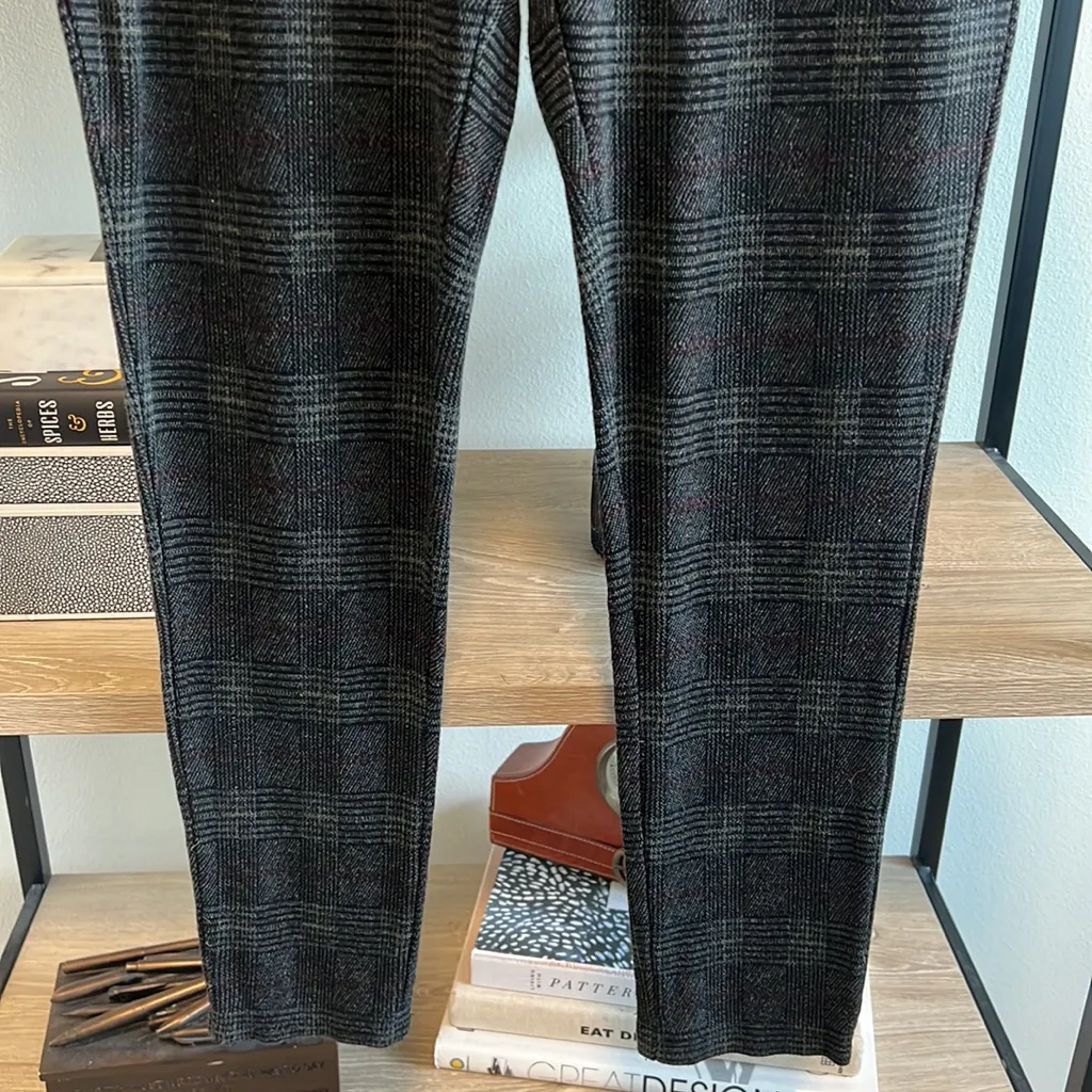 Tahari High-Rise Plaid Knit Pull On Pant, Large - Image 3