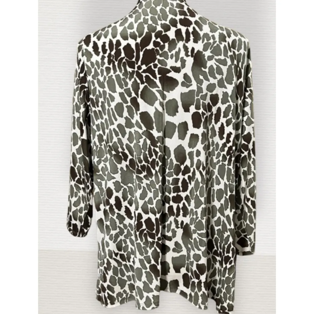 Additions Chico’s Green Giraffe Print 2pc Stretch Knit Open Cardigan Tank Set XS - Image 4