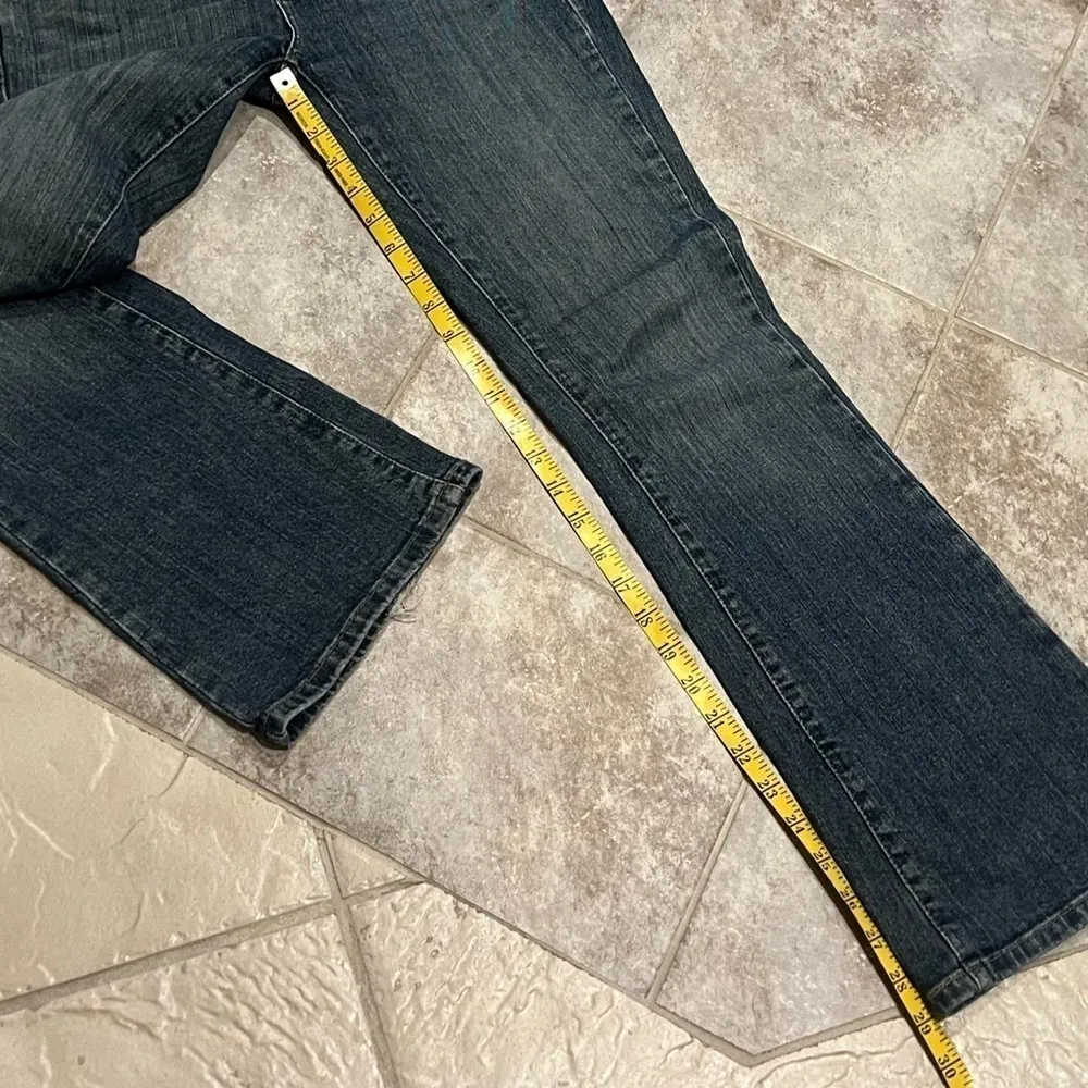 Calvin Klein Jeans Flare Mid Rise Medium Wash Denim Size 2 Blue Stretch - Image 6