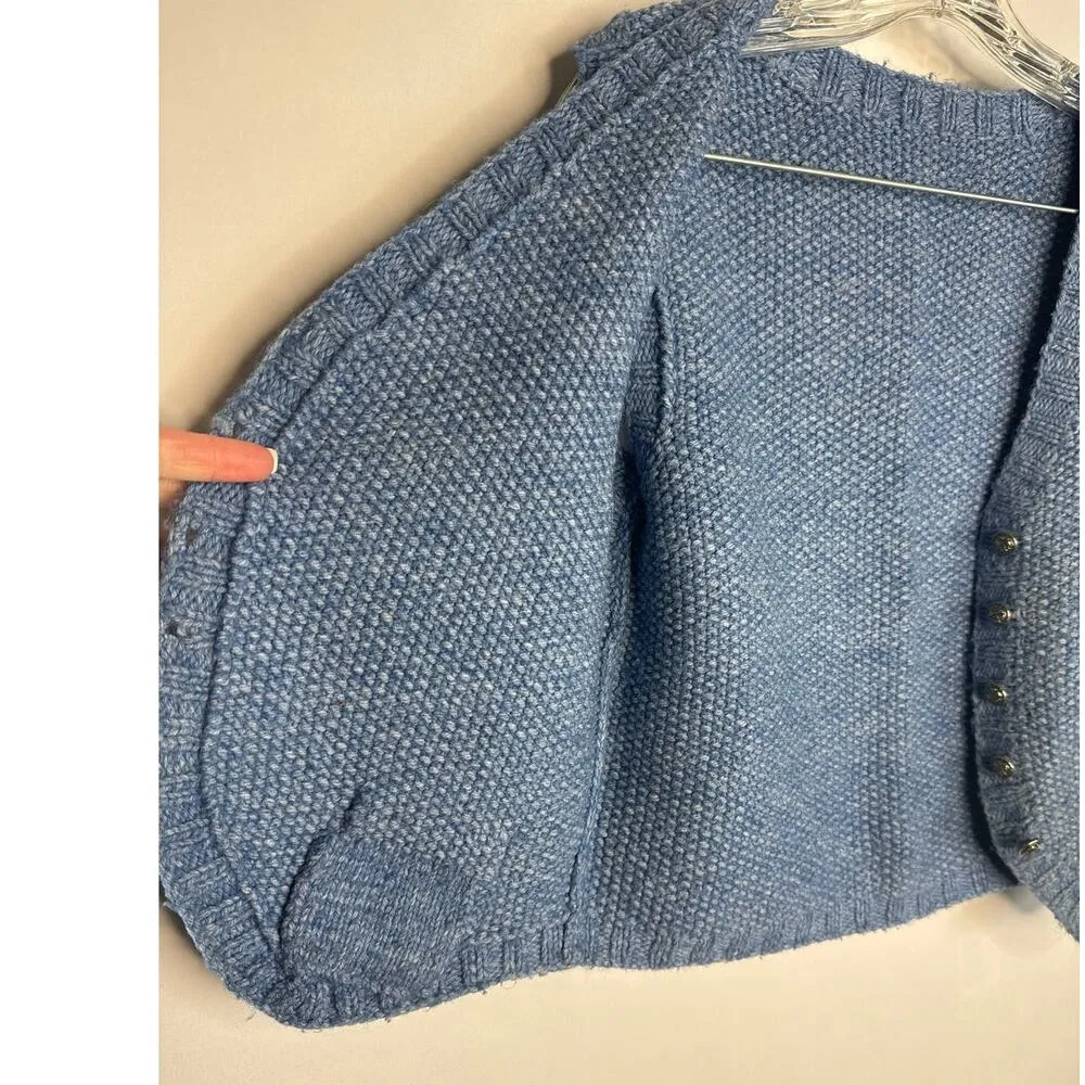 American Vintage 1980's Hand knit Blue vest coat of arms buttons size small - Image 9