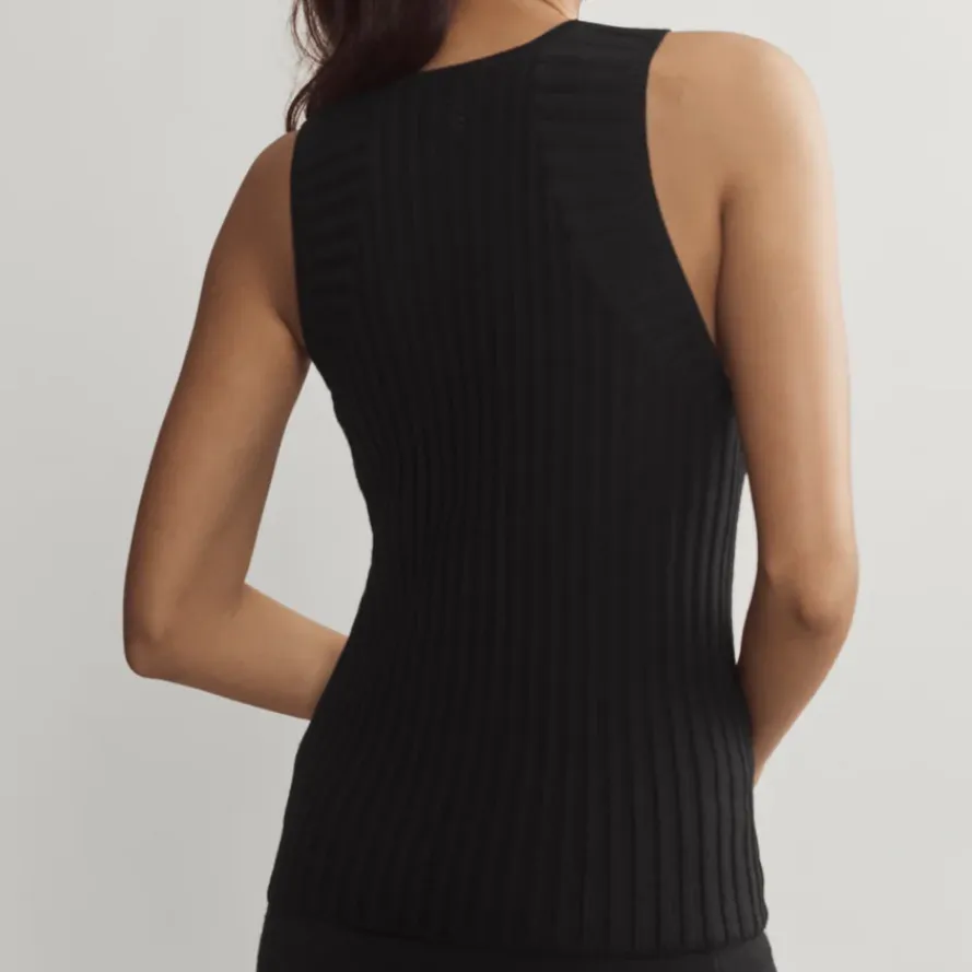 Rhône Porto Merino Blend Sweater Tank in black - Image 2