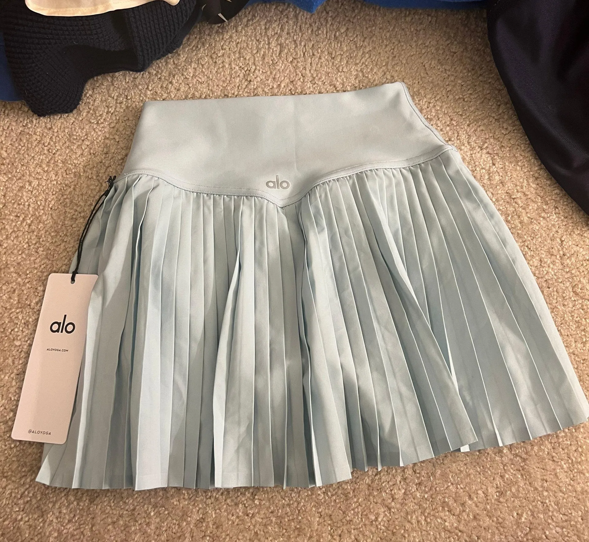 Alo Skirt - Image 3