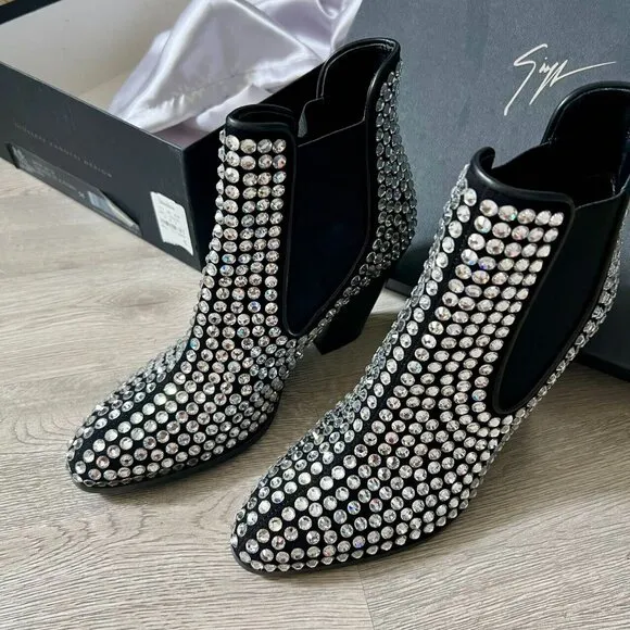NWT Brand new authentic Giuseppe Zanotti Swarovski Crystal ankle boots Size 6 - Image 1