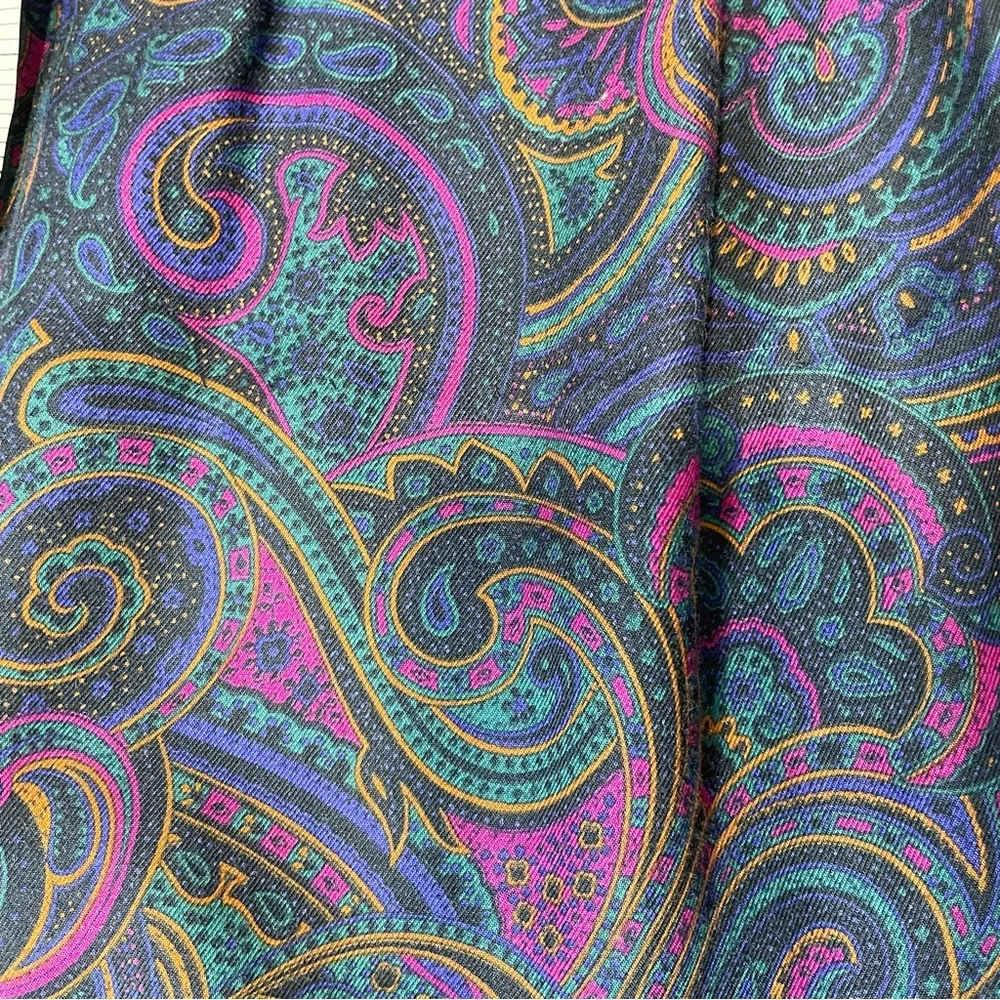 Vintage 80s/90s Women's Purple Paisley Pleated Midi Skirt with pockets Size 12 - Image 10