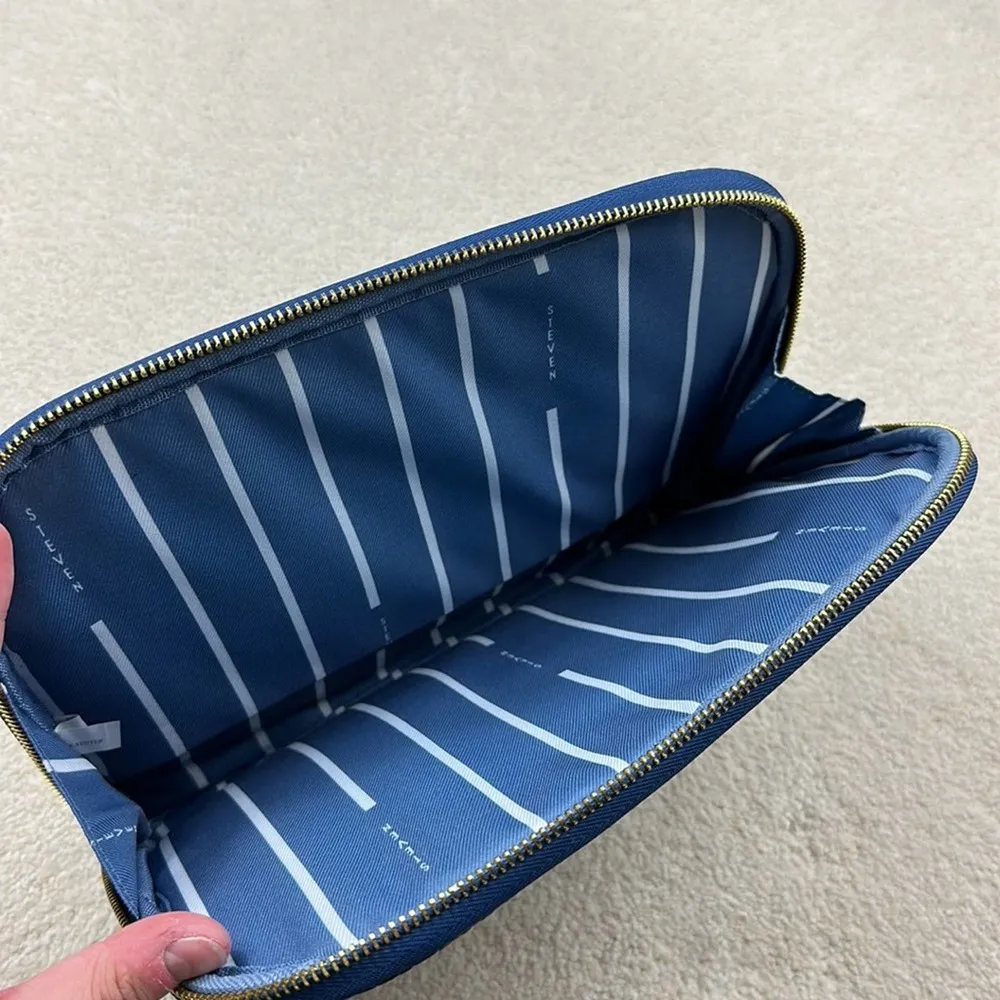 Steve Madden : Blue Metallic Alligator Bag - Image 3