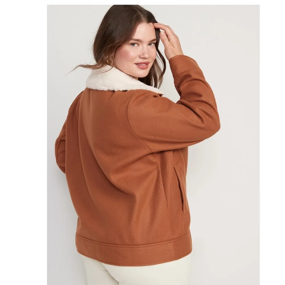 NWOT OLD NAVY Soft-Brushed Sherpa-Trim Jacket for Women - Image 3